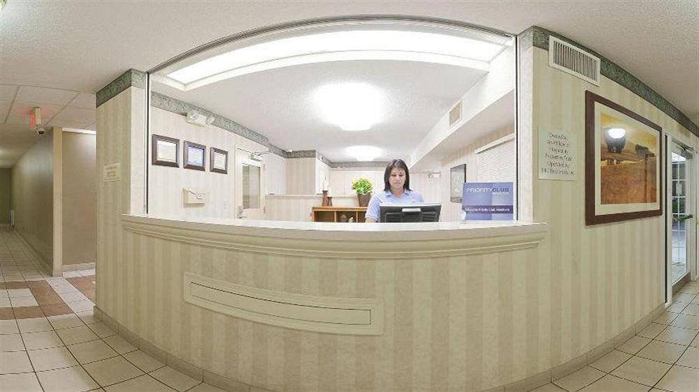 Sonesta Simply Suites Chicago Naperville Warrenville 部屋 写真