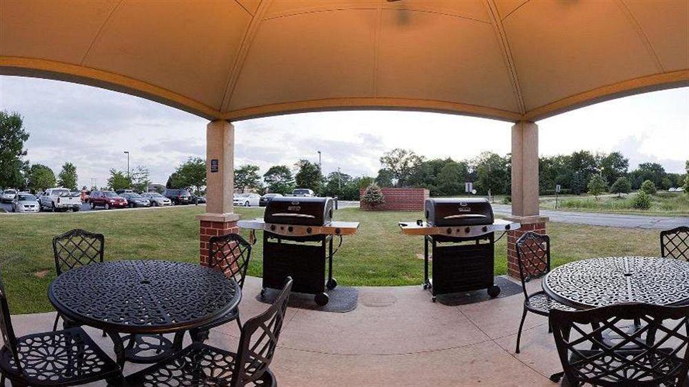 Sonesta Simply Suites Chicago Naperville Warrenville エクステリア 写真