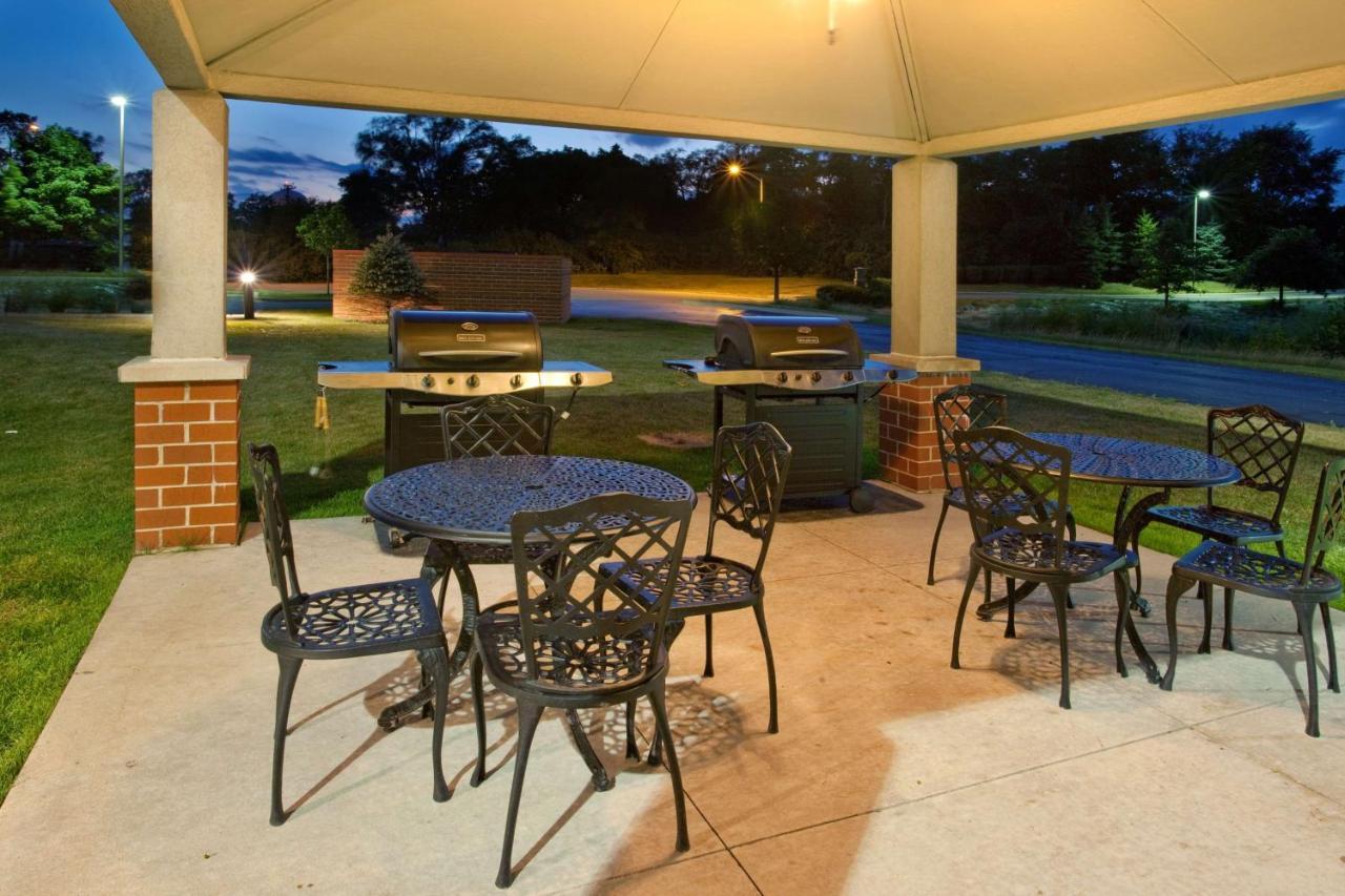 Sonesta Simply Suites Chicago Naperville Warrenville エクステリア 写真