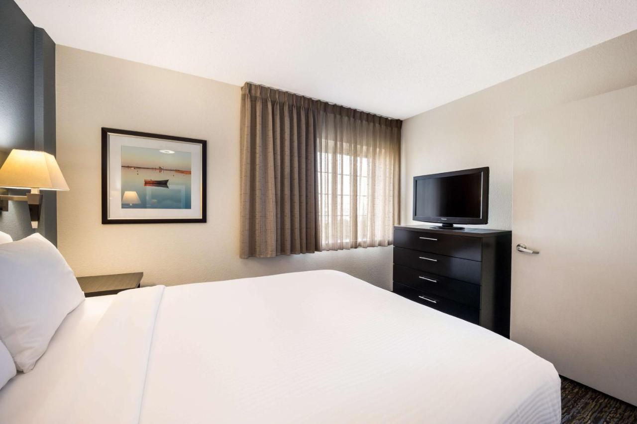 Sonesta Simply Suites Chicago Naperville Warrenville エクステリア 写真