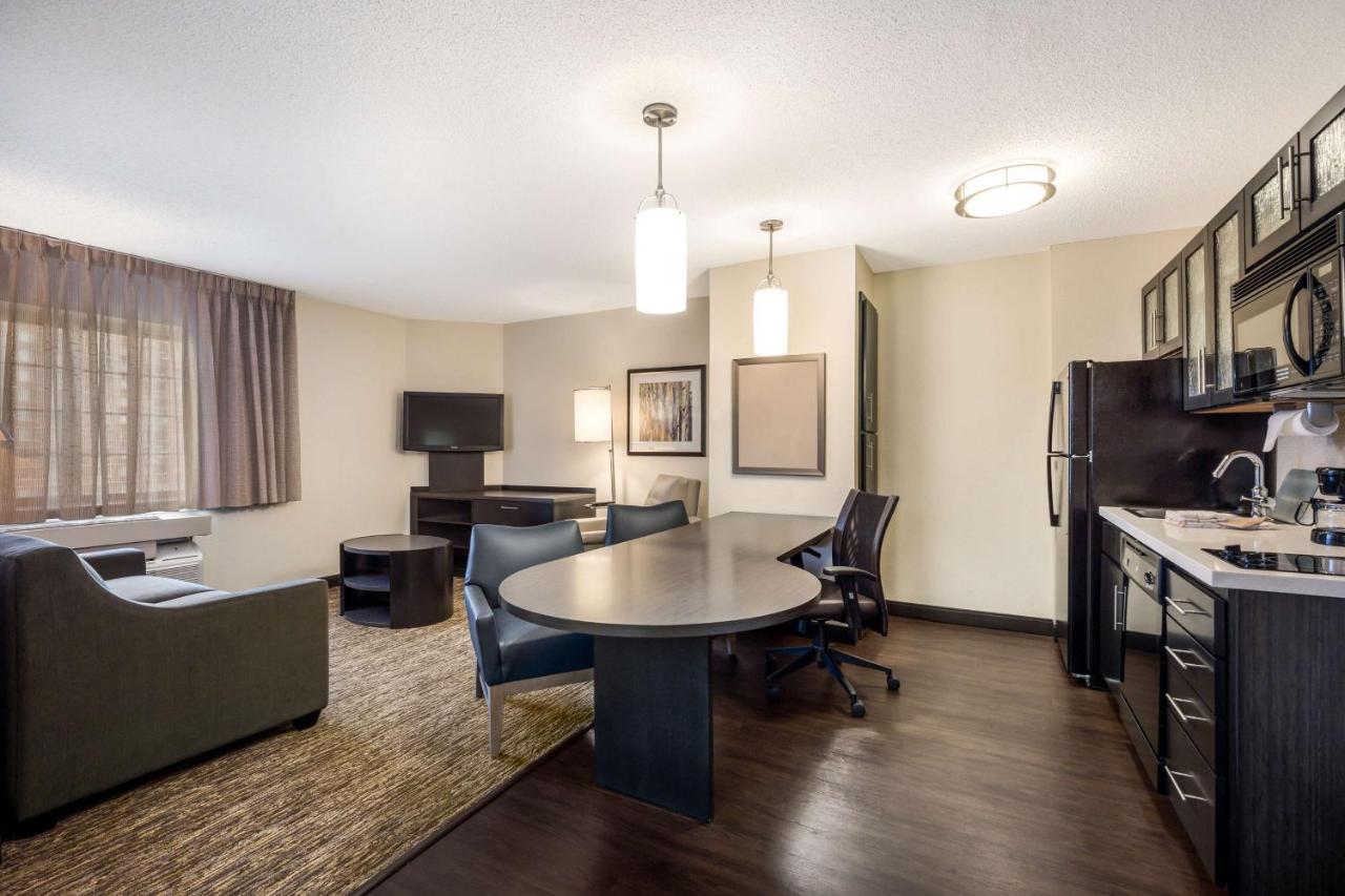 Sonesta Simply Suites Chicago Naperville Warrenville エクステリア 写真
