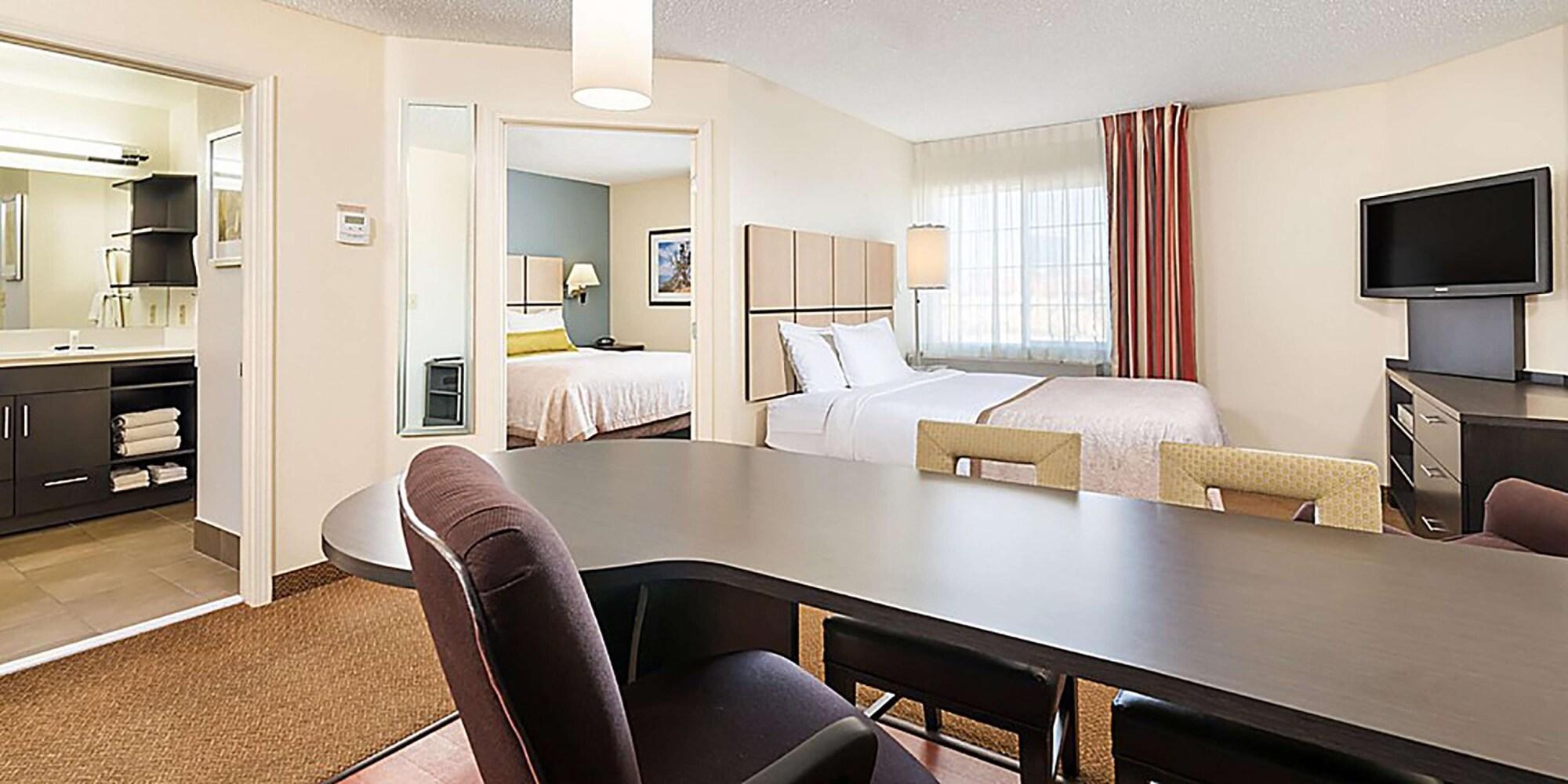 Sonesta Simply Suites Chicago Naperville Warrenville エクステリア 写真