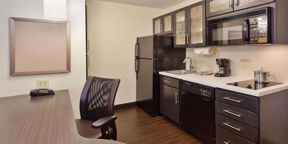 Sonesta Simply Suites Chicago Naperville Warrenville エクステリア 写真